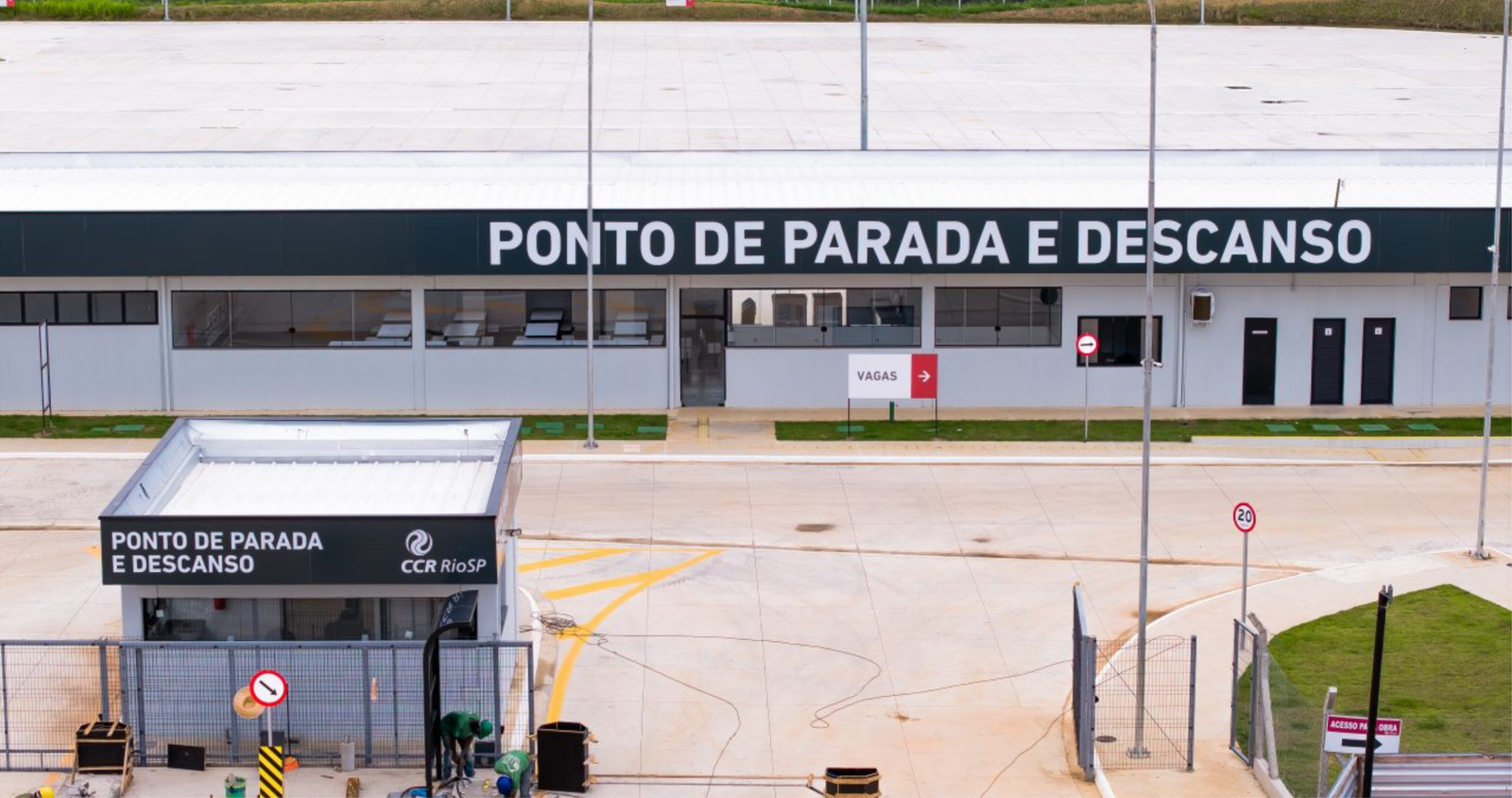 ANTT e CCR RioSP inauguram novo PPD na Via Dutra para elevar segurança e conforto para caminhoneiros