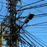 Projeto sobre uso de postes divide opiniões em audiência no Senado