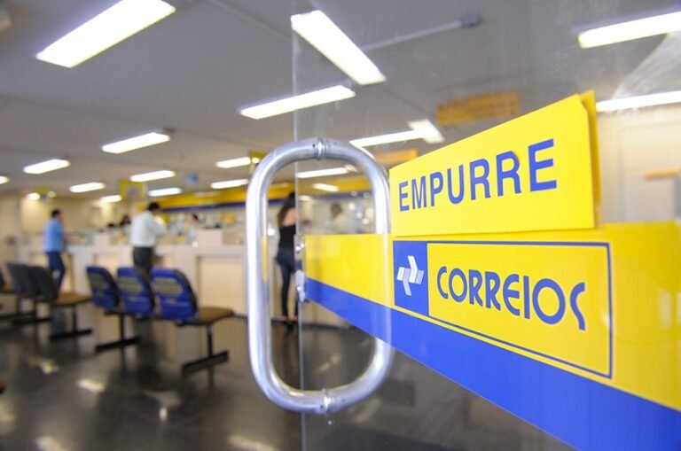 câmara , correios