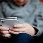 Ambiente digital mais seguro: projeto propõe regras para reforçar proteção de crianças e adolescentes na internet, ia