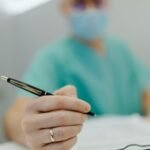 Planos de saúde poderão ser obrigados a notificar consumidores sobre descredenciamento de hospitais e médicos
