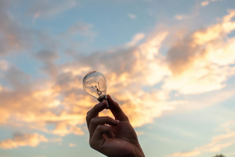 Congresso aprova MP que abre mercado de energia para todos os consumidores