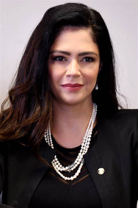 Juliana Oliveira Domingues