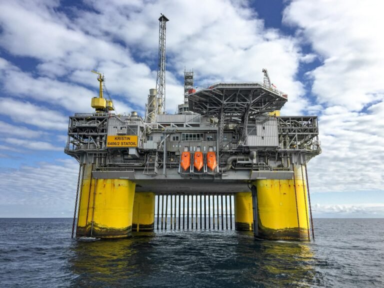 Brasil segue com produção recorde de petróleo e gás em março