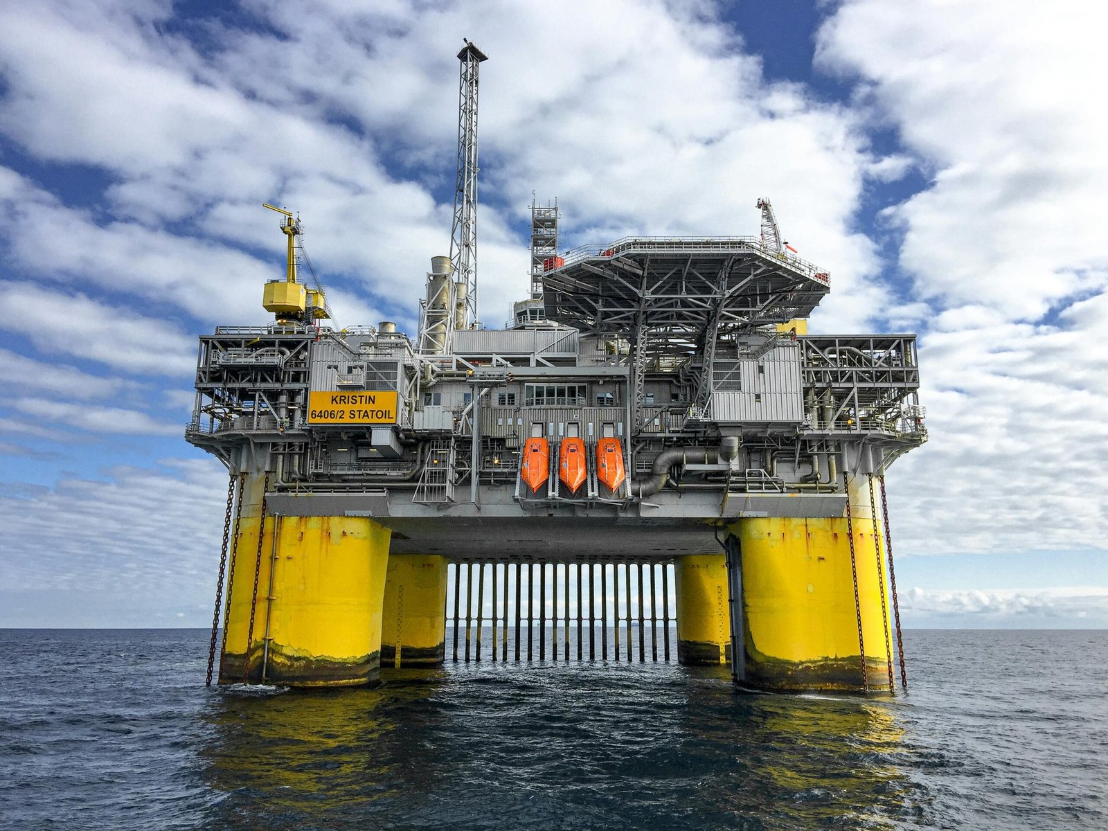 Brasil segue com produção recorde de petróleo e gás em março